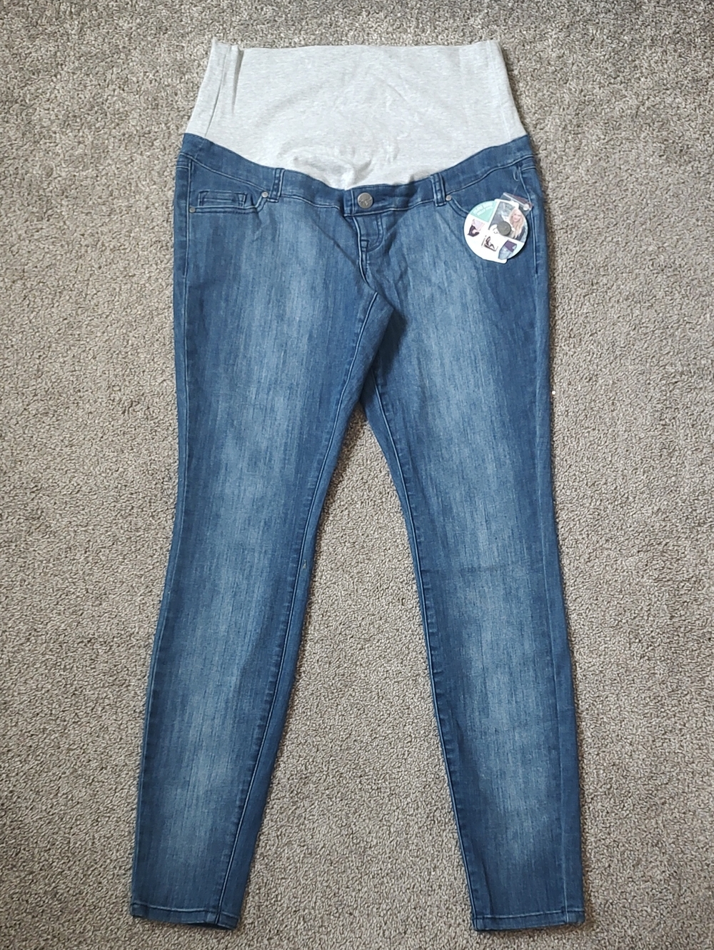New With Tags Thyme Maternity Size Large Skinny Blue Jeans
